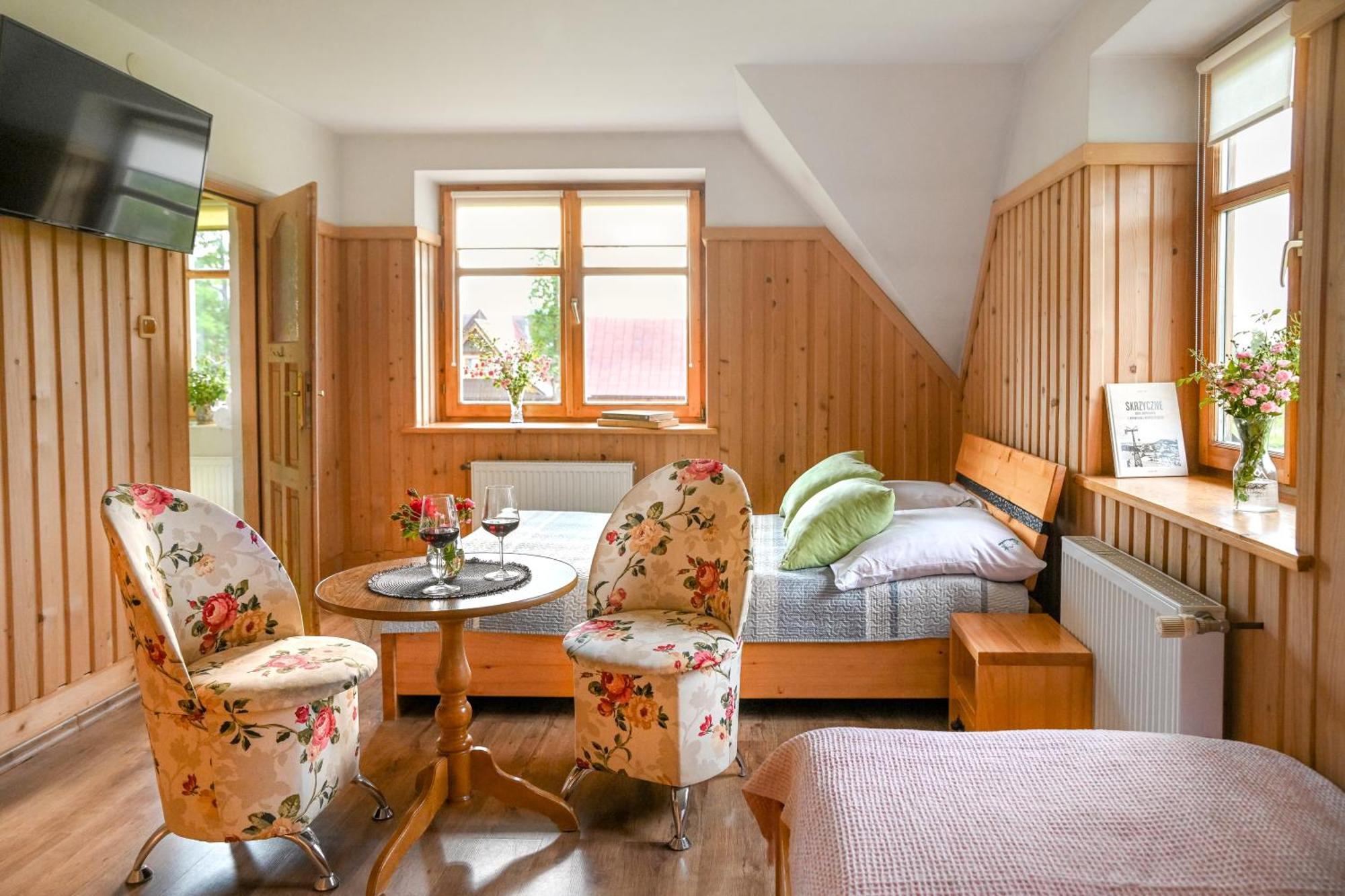 Bed and Breakfast Zakatek Pod Smrekami Косцелиско Экстерьер фото